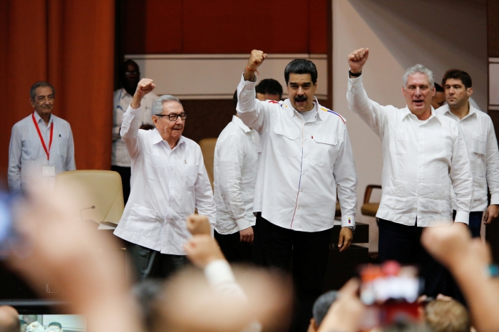 Raul Castro, Venezuelas president Nicolas Maduro og Cubas president Miguel Diaz-Canel 									Miraflores Palace/Handout