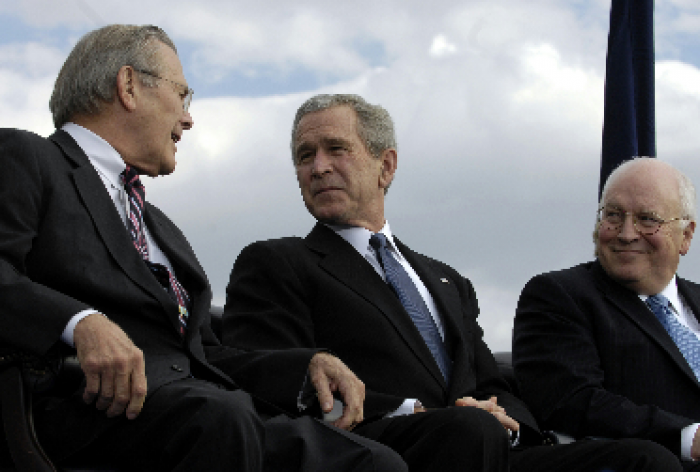 Land sætter Bush og Cheney på terrorliste: I er uønskede hos os