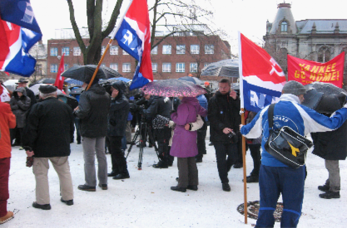 Og flere demonstrasjoner mot endringene i norsk basepolitikk blir det garantert.					Foto: Friheten/Knut Eide