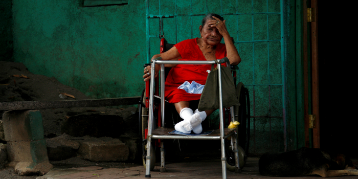 Illustrasjonsfoto: MANAGUA, NICARAGUA: Fattigdom og høy arbeidsløshet medfører mange sosiale problemer i Nicaragua. 																										Foto: Lise Åserud / SCANPIX