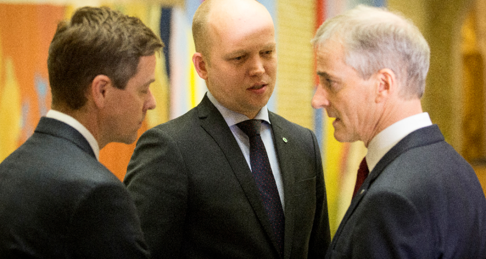 F.v. Knut Arild Hareide, Trygve Slagsvold Vedum og Jonas Gahr Støre 					Foto: Torstein Bøe / NTB scanpix